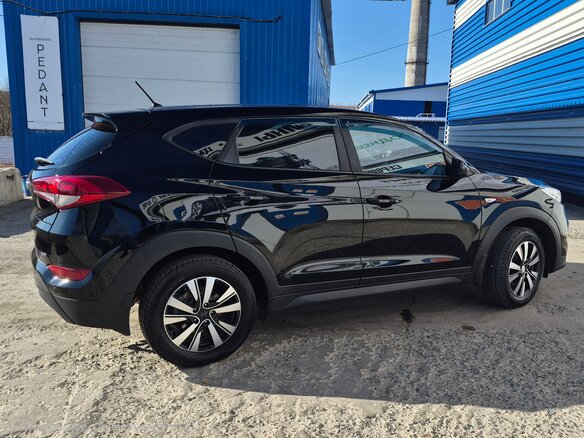 2016 Hyundai Tucson III, чёрный, 1600000 рублей - вид 4