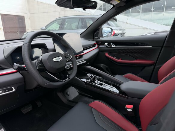2026 Geely Coolray I Рестайлинг 2, серый - вид 16