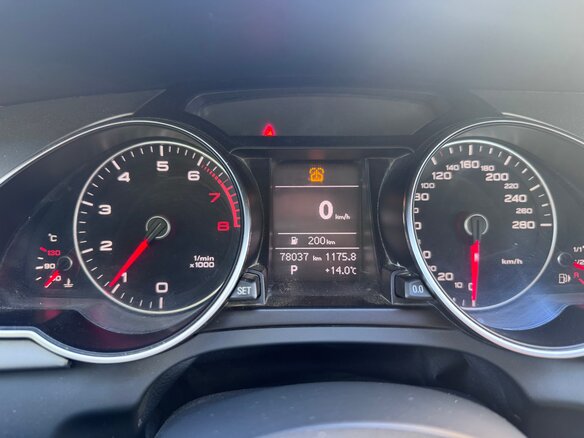 2013 Audi A5 I (8T) Рестайлинг, чёрный, 1600000 рублей - вид 5