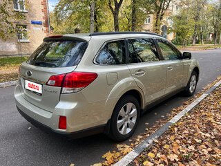 2010 Subaru Outback IV, золотистый, 1625000 рублей, вид 4