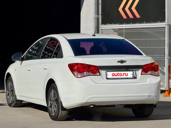 2012 Chevrolet Cruze I, белый - вид 3