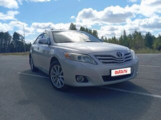 2011 Toyota Camry VI (XV40) Рестайлинг, серебристый, 1330000 рублей, вид 3