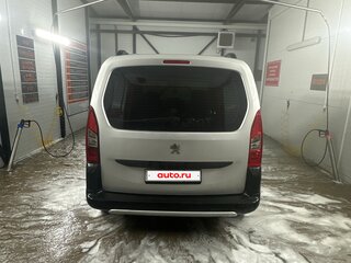 2012 Peugeot Partner II Рестайлинг, серебристый, 630000 рублей, вид 4