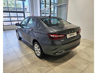 2026 Lada (ВАЗ) Vesta I Рестайлинг (NG), серый, 1888000 рублей, вид 4