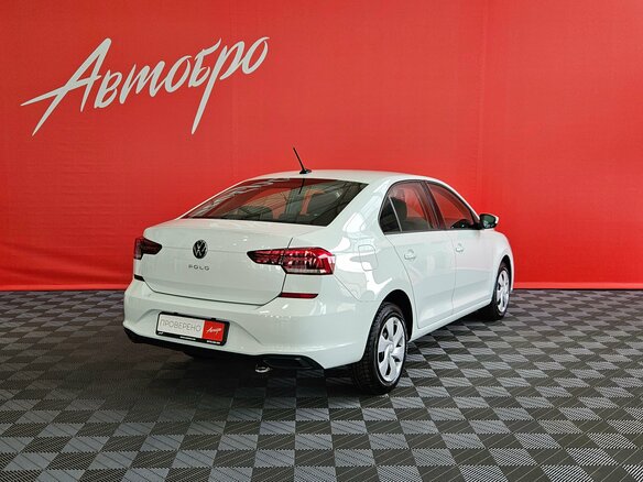 2021 Volkswagen Polo VI, белый - вид 5