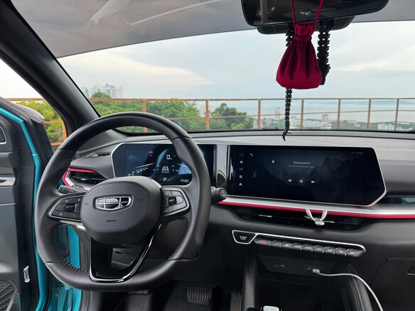 2023 Geely Coolray (Binyue Cool) I Рестайлинг, голубой, 1800000 рублей - вид 13