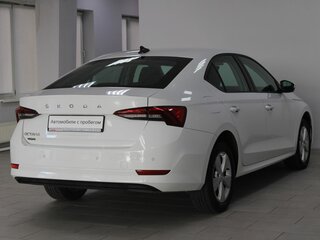 2021 Skoda Octavia IV (A8), белый, 1979900 рублей, вид 4