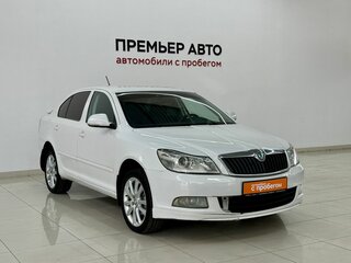 2012 Skoda Octavia II (A5) Рестайлинг, белый, 590000 рублей, вид 3