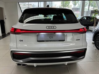 2026 Audi Q5 40 TDI III (GU), белый, 10990000 рублей, вид 3