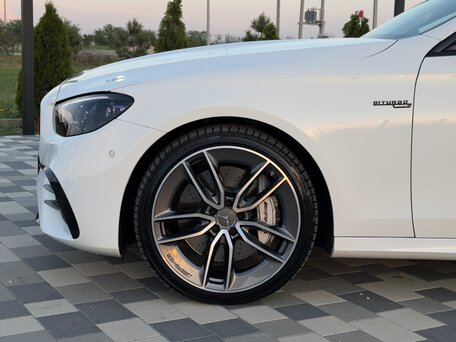 2020 Mercedes-Benz E-Класс AMG 53 AMG V (W213) Рестайлинг, белый, 7200000 рублей, вид 5