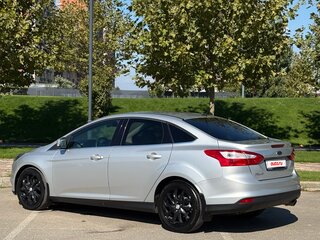 2013 Ford Focus III, серебристый, 685000 рублей, вид 4