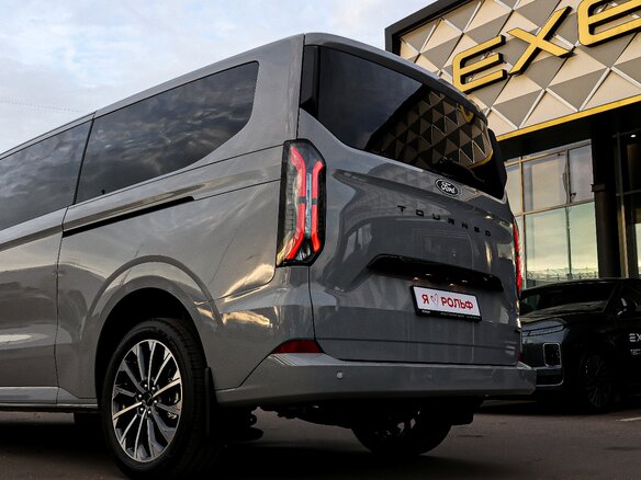 2026 Ford Tourneo Custom SWB II, серый, 9975000 рублей - вид 13
