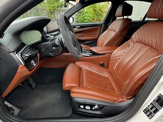 2018 BMW 5 серии M550d xDrive VII (G30/G31/G38), белый, 4800000 рублей, вид 1