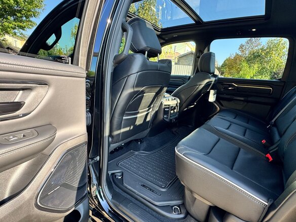 2026 Ram 1500 Crew Cab eTorque V Рестайлинг, чёрный, 16500000 рублей - вид 21