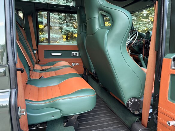 2013 Land Rover Defender 110 I Рестайлинг, зелёный, 7000000 рублей - вид 26