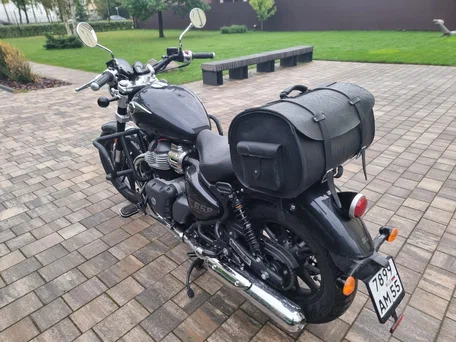 2025 Royal Enfield Super Meteor, чёрный, 620000 рублей, вид 4