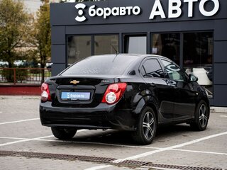 2012 Chevrolet Aveo II, чёрный, 690000 рублей, вид 4