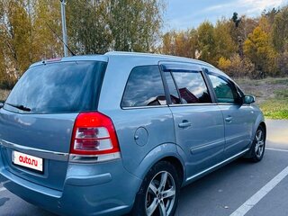 2008 Opel Zafira B Рестайлинг, серебристый, 395000 рублей, вид 5