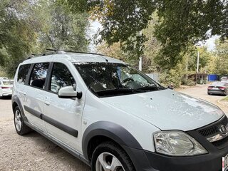 2015 Lada (ВАЗ) Largus Cross I, белый, 700000 рублей, вид 4