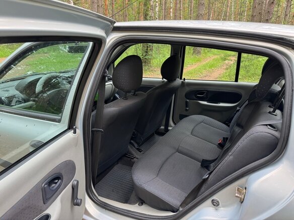 2004 Renault Symbol I Рестайлинг, синий - вид 17