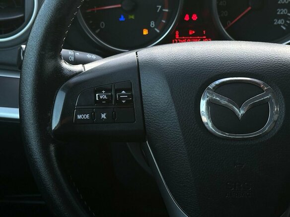 2010 Mazda 3 II (BL), белый, 735000 рублей - вид 15