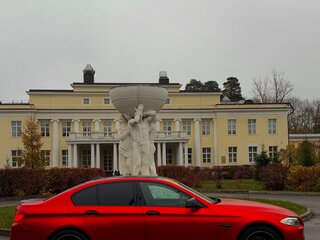 2011 BMW 5 серии 528i VI (F10/F11/F07), красный, 1350000 рублей, вид 4