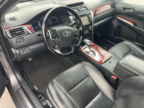 2012 Toyota Camry VII (XV50), серебристый, 1230000 рублей - вид 8