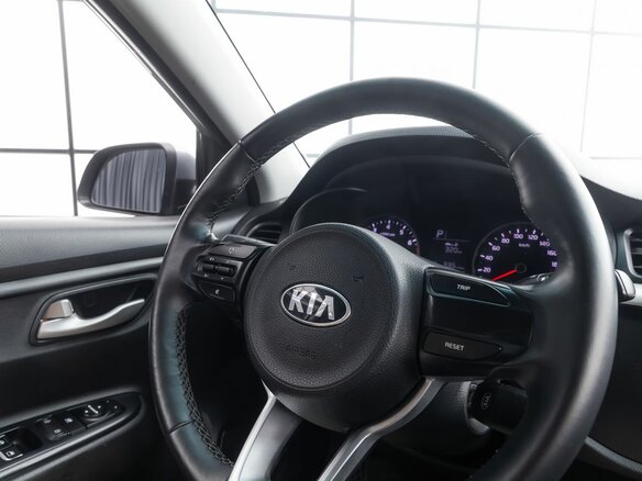 2019 Kia Rio IV, серый, 1399000 рублей - вид 12