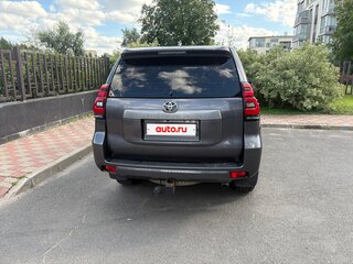2017 Toyota Land Cruiser Prado 150 Series Рестайлинг 2, серый, 3300000 рублей, вид 3