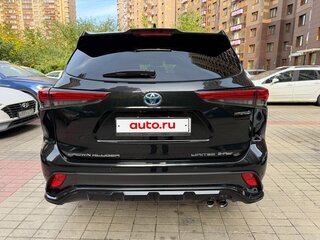 2021 Toyota Crown Kluger, чёрный, 5590000 рублей, вид 5