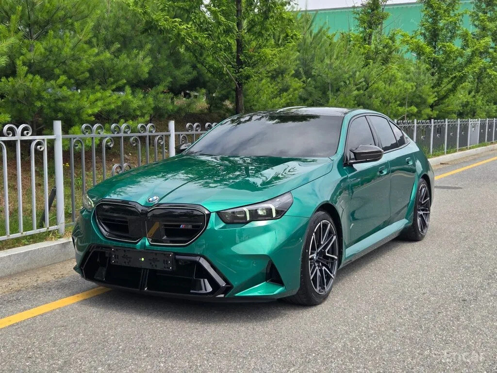 Открыть фотографии: BMW M5 VII (G90)
