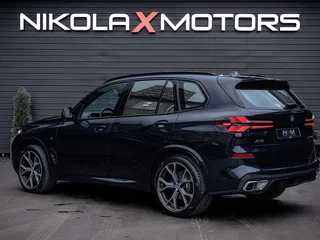 2025 BMW X5 30d IV (G05/G18) Рестайлинг, синий, 13790000 рублей, вид 4