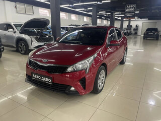 2020 Kia Rio IV, красный, 1589000 рублей, вид 1