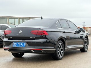 2022 Volkswagen Magotan B8 Рестайлинг, чёрный, 1701000 рублей, вид 4