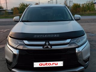 2015 Mitsubishi Outlander III Рестайлинг 2, белый, 1780000 рублей, вид 2