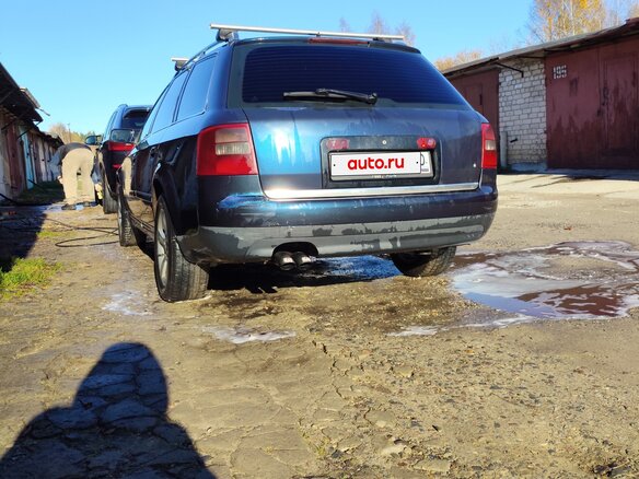 2001 Audi A6 II (C5), синий, 377000 рублей - вид 1