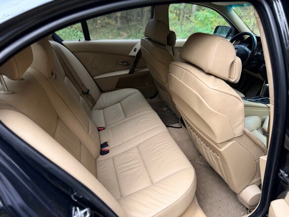 2006 BMW 5 серии 530xi V (E60/E61), чёрный - вид 17