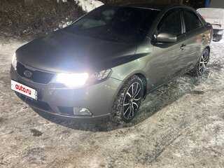 2010 Kia Cerato 6-speed II, серый, 820000 рублей, вид 2