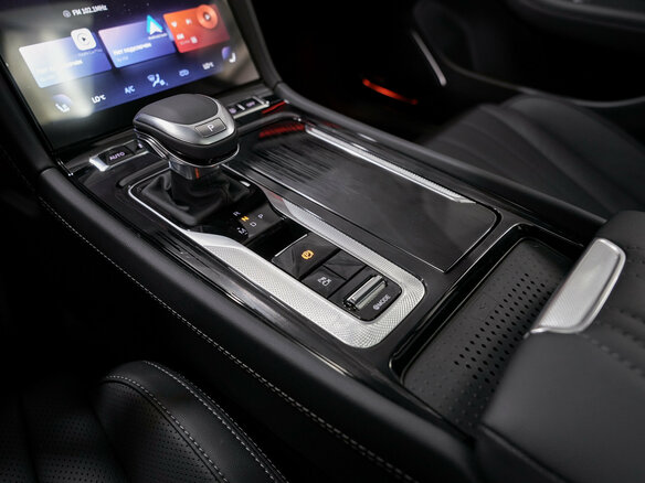 2025 Hongqi H5 II, чёрный, 4380000 рублей - вид 12