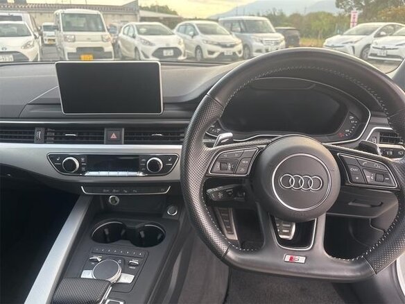 2018 Audi A4 V (B9), белый - вид 10