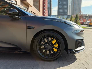 2026 Lynk & Co 07 GT I Рестайлинг, серый, 5499900 рублей, вид 4