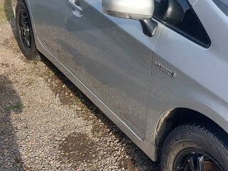 2015 Toyota Prius III Рестайлинг (XW30), серебристый, 1250000 рублей, вид 4