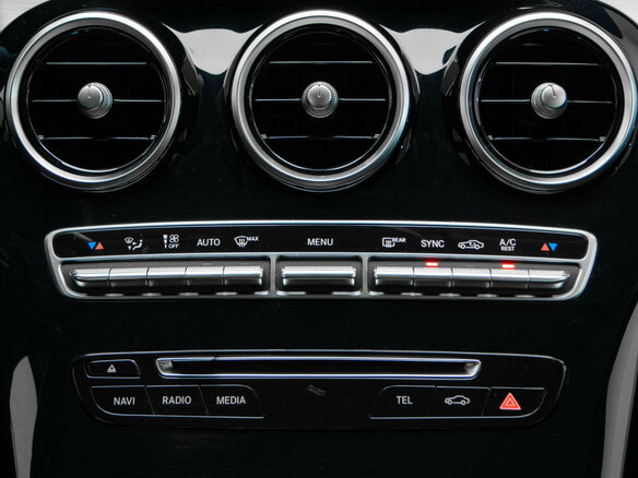 2015 Mercedes-Benz C-Класс 200 IV (W205), белый, 2565000 рублей - вид 22