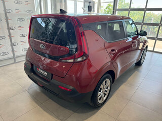 2019 Kia Soul III, красный, 1525000 рублей, вид 4