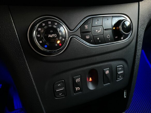 2020 Renault Logan Stepway II Рестайлинг, синий, 1158000 рублей - вид 21