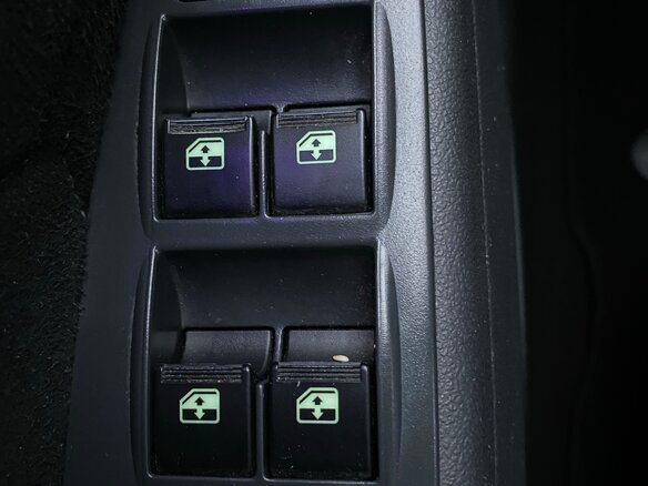 2014 Lada (ВАЗ) Priora I Рестайлинг, белый, 650000 рублей - вид 24