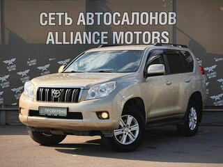 2013 Toyota Land Cruiser Prado 150 Series, бежевый, 2999000 рублей, вид 3