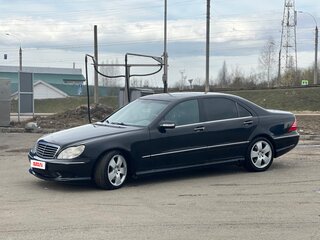 2005 Mercedes-Benz S-Класс 500 IV (W220) Рестайлинг, чёрный, 850000 рублей, вид 1
