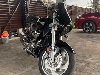 Suzuki Boulevard M90