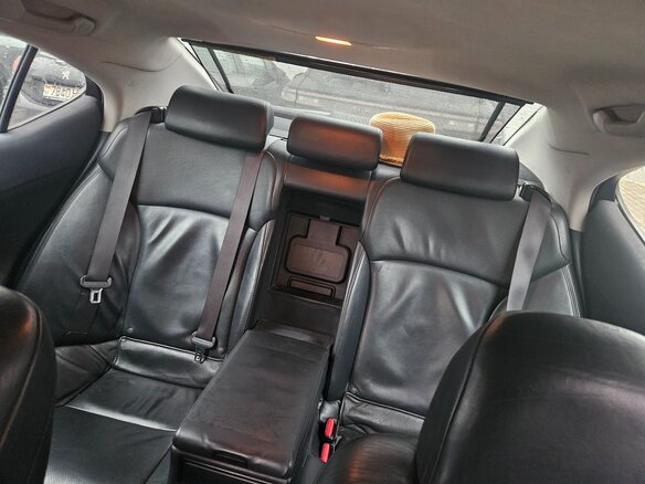 2006 Lexus IS 220d II, серебристый, 990000 рублей - вид 7